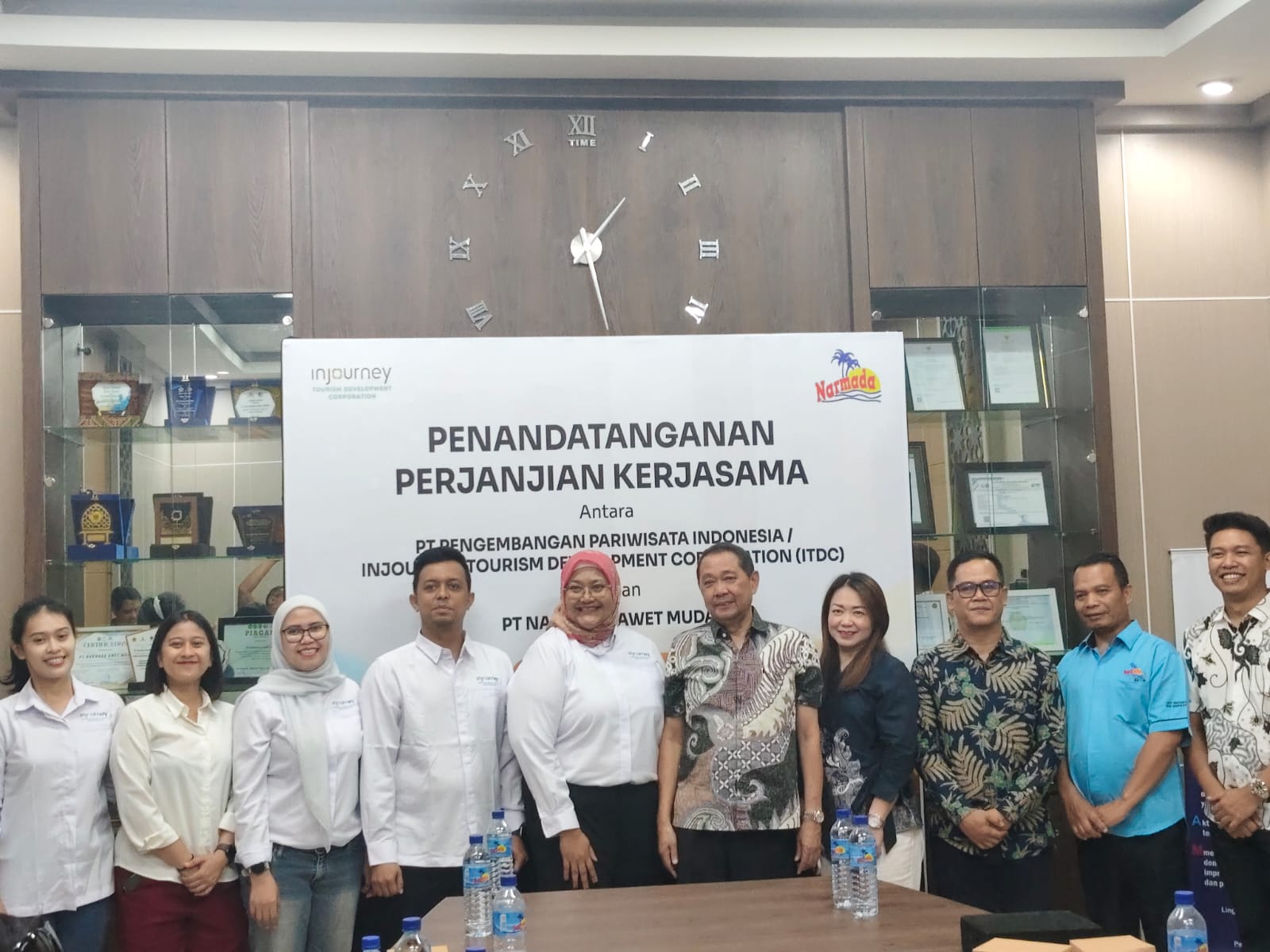 MotoGP Mandalika 2026 Kembali Gandeng Narmada Awet Muda sebagai Official Drinking Water